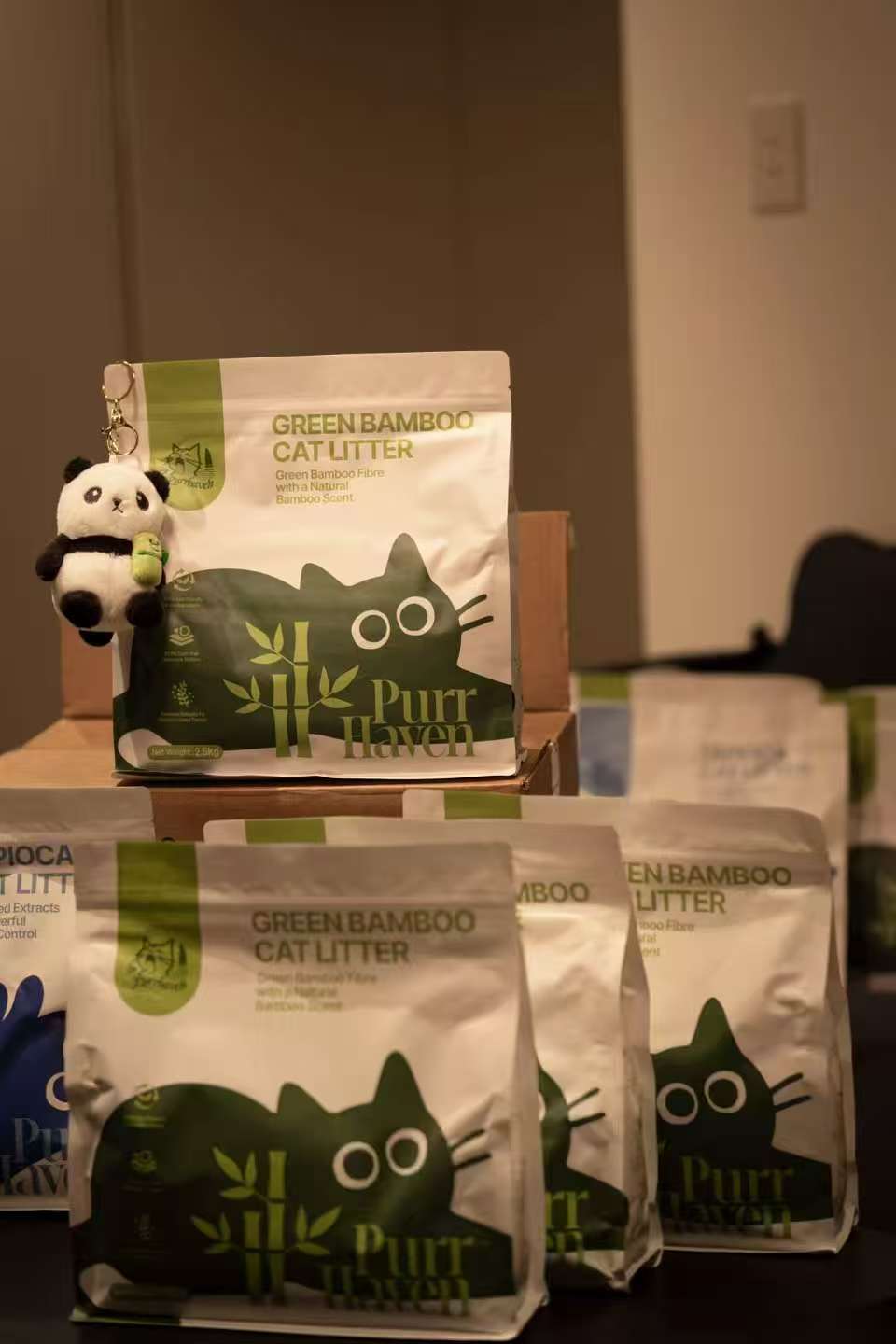 Green Bamboo Cat Litter | Natural Bamboo Quinone for Odor Control | Dust-Free, Low Tracking | Food-Grade Safe | 2.5kg